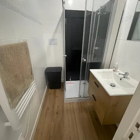 Maison Au Calme , Proche Du Parc Du Pdf 度假居 *