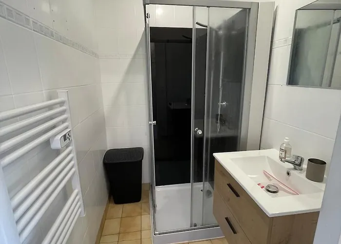 Maison Au Calme , Proche Du Parc Du Pdf Casa de Férias *